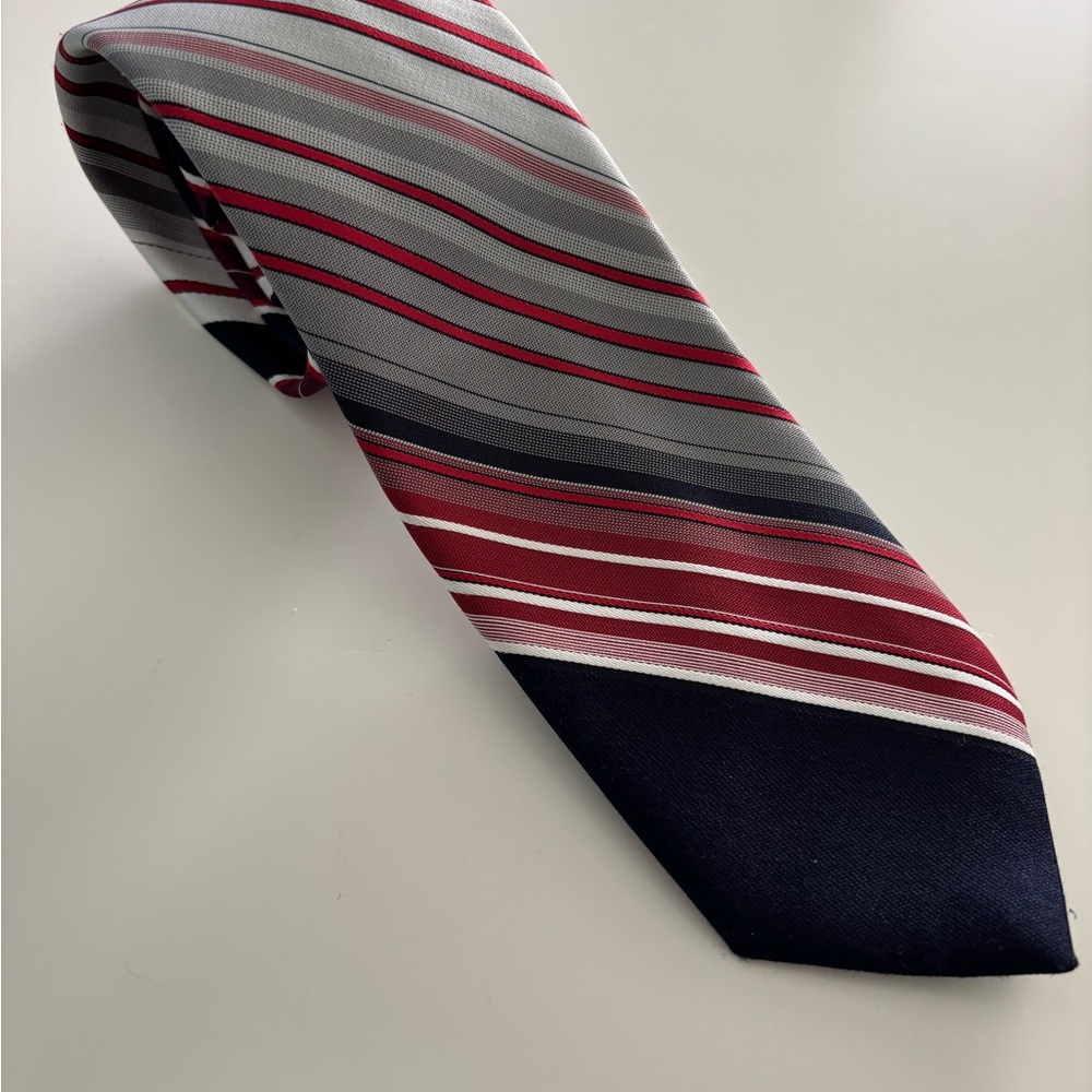 Wemlon by Wembley Red, White, Navyand Gray Striped Tie Classic Accessory